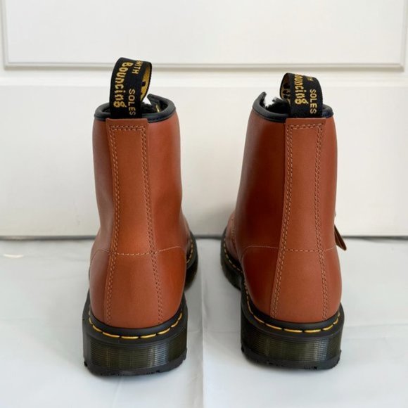 ***Sold***Dr Martens Unisex Tan Winter Grip 1460 DM-Lace-up Leather Boots - Picture 4 of 11